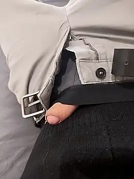 Snapshot of ptrz990 chatting on November 13, 2025, 11:36 am ptrz990 online show from November 13, 2025, 11:36 am