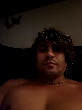 Makikoo online show from September 26, 2025, 11:44 pm