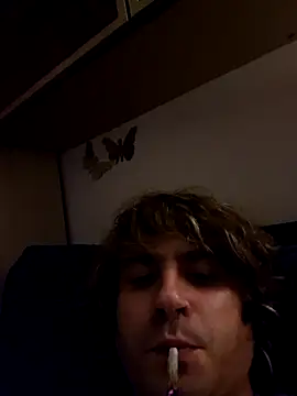 Makikoo online show from September 14, 2025, 7:03 pm