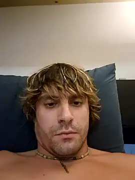 Makikoo online show from October 15, 2025, 6:05 pm