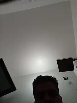 Snapshot of itachigunn chatting on February 7, 2026, 11:07 am itachigunn online show from February 7, 2026, 11:07 am