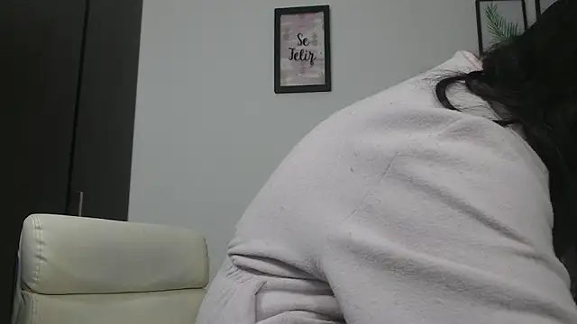 viki mom online show from January 12, 2025, 9:51 am