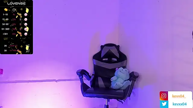 Snapshot of Alexx_tc chatting on September 11, 2025, 8:20 pm Alexx tc online show from September 11, 2025, 8:20 pm