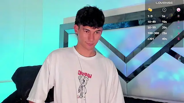 Snapshot of Alexx_tc chatting on March 15, 2025, 6:14 am Alexx tc online show from March 15, 2025, 6:14 am