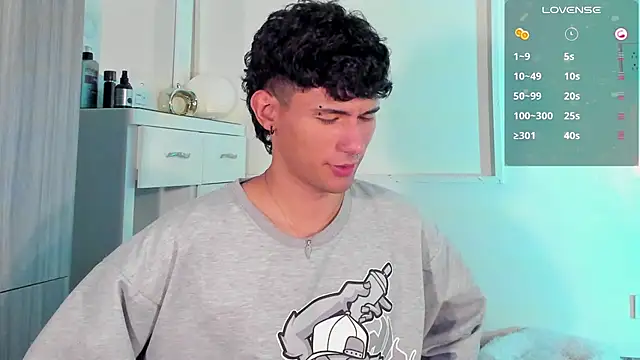 Snapshot of Alexx_tc chatting on March 16, 2025, 6:31 am Alexx tc online show from March 16, 2025, 6:31 am