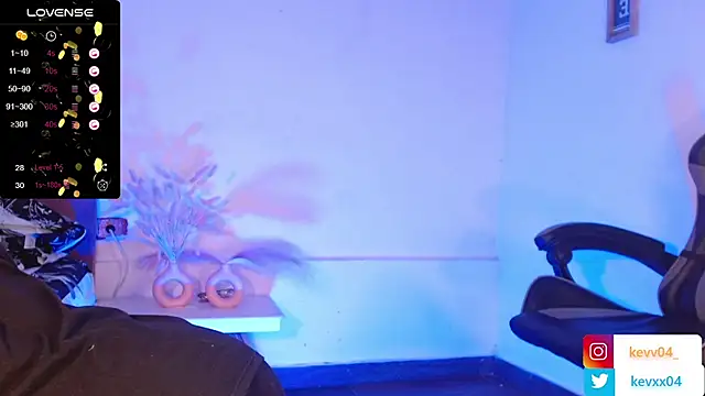 Alexx tc online show from October 3, 2025, 7:43 am