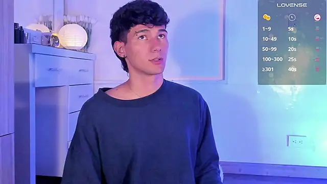 Snapshot of Alexx_tc chatting on March 23, 2025, 7:09 am Alexx tc online show from March 23, 2025, 7:09 am