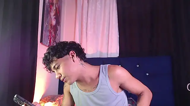 Sexys Boys Hot1 online show from February 12, 2026, 2:00 am