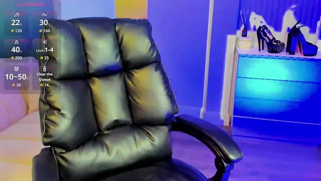 Eva Conors  online show from September 18, 2025, 12:35 am