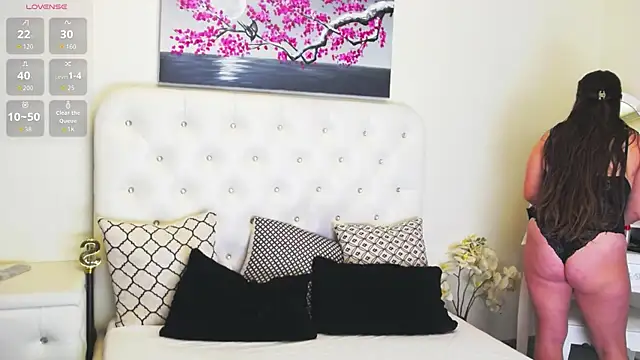 Snapshot of Ysabell01 chatting on November 27, 2025, 5:19 am Ysabell01 online show from November 27, 2025, 5:19 am