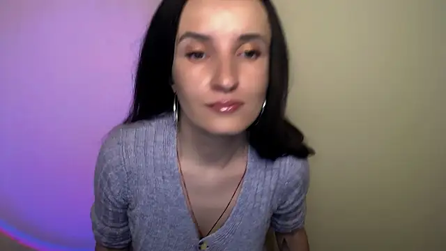 LaimaV  online show from September 27, 2025, 9:04 am