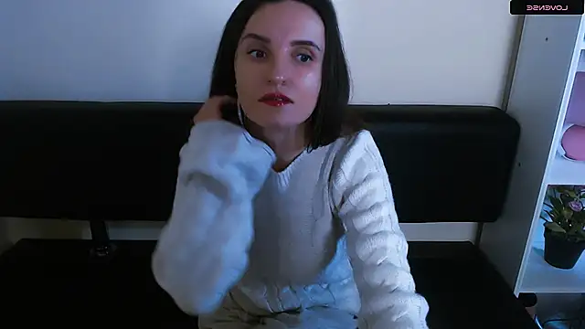 LaimaV  online show from January 3, 2025, 4:59 pm