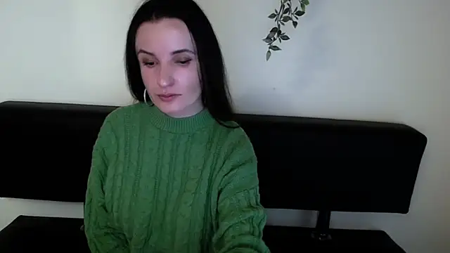 LaimaV  online show from April 13, 2026, 9:19 pm