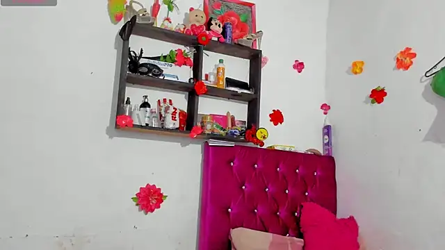 Snapshot of chloe_evanx_ chatting on November 18, 2025, 3:10 am chloe evanx online show from November 18, 2025, 3:10 am