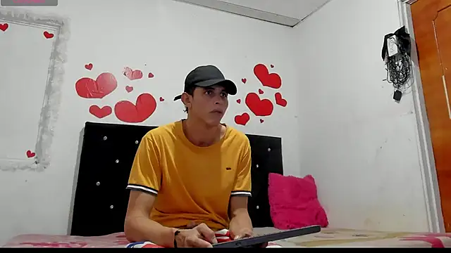 Snapshot of chloe_evanx_ chatting on March 8, 2025, 7:42 pm chloe evanx online show from March 8, 2025, 7:42 pm