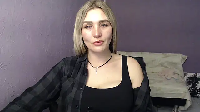 Snapshot of _sexy_lady chatting on November 3, 2025, 1:15 pm sexy lady online show from November 3, 2025, 1:15 pm