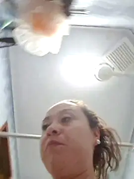 Snapshot of RenataSexy_ chatting on February 26, 2026, 11:38 pm RenataSexy online show from February 26, 2026, 11:38 pm