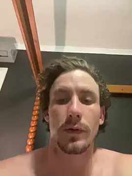 bradleyjamesmc online show from January 20, 2025, 7:35 pm