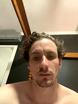 bradleyjamesmc online show from November 15, 2025, 9:08 pm