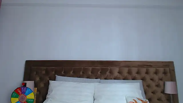 Snapshot of Aylinhoney08 chatting on October 21, 2025, 2:11 am Aylinhoney08 online show from October 21, 2025, 2:11 am