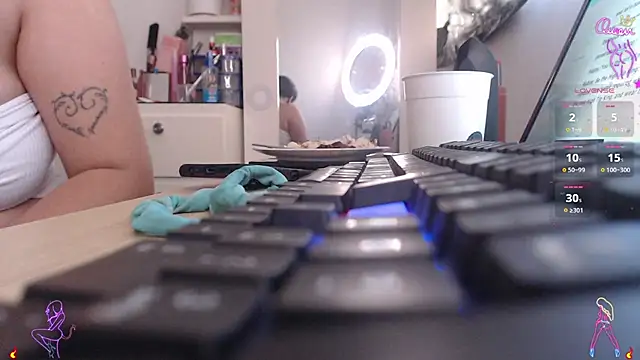 scarlett diamond11 online show from February 28, 2026, 10:09 pm