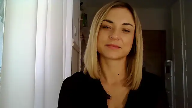 ashley xlove online show from December 18, 2024, 10:40 am