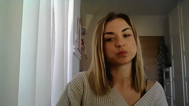 ashley xlove online show from March 10, 2025, 7:44 am