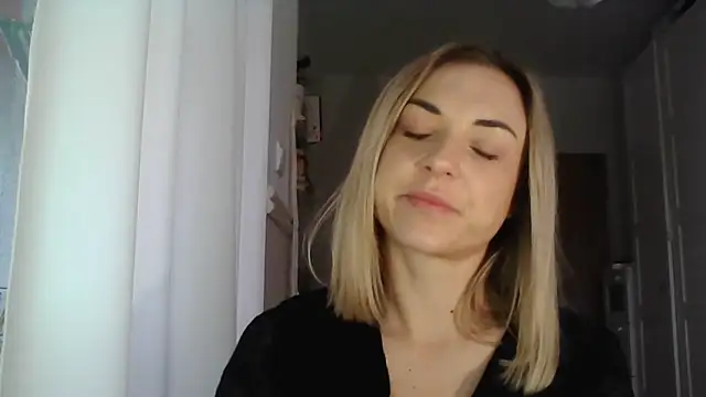 ashley xlove online show from January 2, 2025, 10:48 am