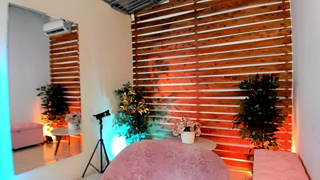 Sapphire Venuss online show from January 6, 2026, 1:42 am