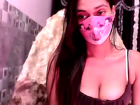 Anushka Rajput05 online show from December 23, 2024, 7:49 am