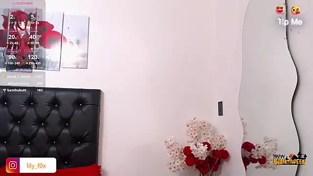 lily f00x online show from October 31, 2025, 12:51 am