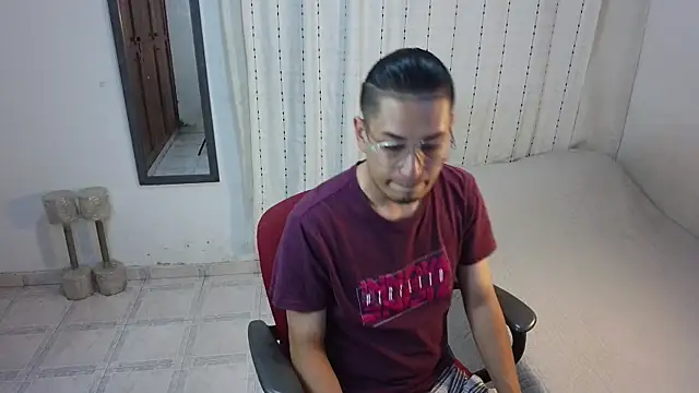 Snapshot of Orionferrer- chatting on December 16, 2025, 12:04 am Orionferrer- online show from December 16, 2025, 12:04 am