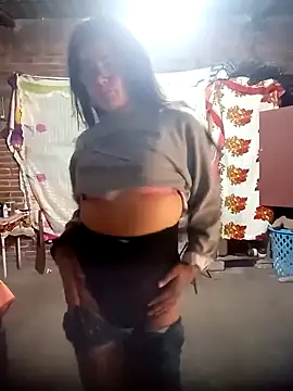 Snapshot of yovana13 chatting on October 22, 2025, 9:46 pm yovana13 online show from October 22, 2025, 9:46 pm