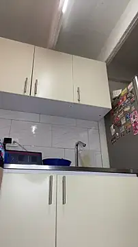 Snapshot of Chloee_ep chatting on December 3, 2025, 6:29 pm Chloee ep online show from December 3, 2025, 6:29 pm