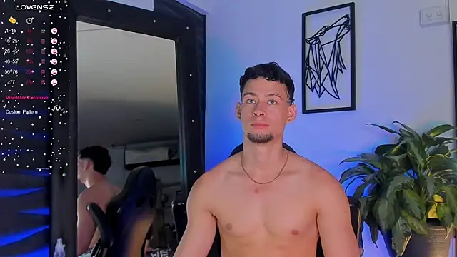 Snapshot of JadeSmiith_ chatting on October 30, 2025, 9:55 pm JadeSmiith online show from October 30, 2025, 9:55 pm