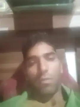 Snapshot of loganwollf chatting on December 29, 2024, 1:34 am loganwollf online show from December 29, 2024, 1:34 am