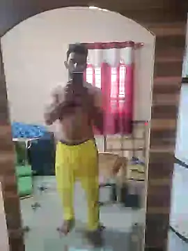 Snapshot of loganwollf chatting on January 8, 2025, 9:32 am loganwollf online show from January 8, 2025, 9:32 am