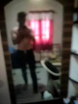 Snapshot of loganwollf chatting on January 4, 2025, 5:05 am loganwollf online show from January 4, 2025, 5:05 am