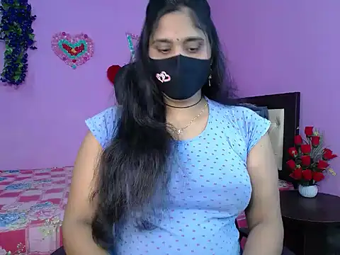 Hot Maleka online show from April 4, 2026, 4:35 pm