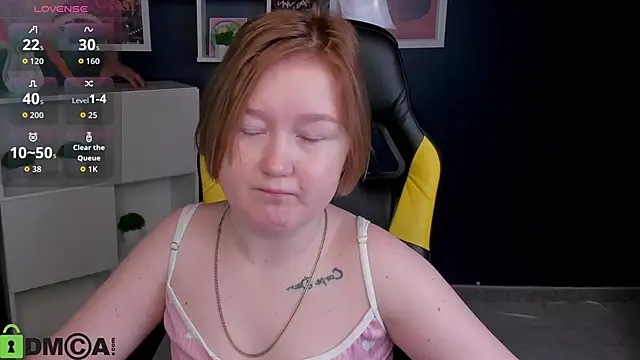 Snapshot of Sara_Robinson chatting on November 8, 2025, 3:10 am Sara Robinson online show from November 8, 2025, 3:10 am