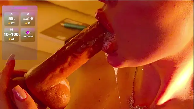 Snapshot of Annaa_Banana chatting on October 25, 2025, 5:35 pm Annaa Banana online show from October 25, 2025, 5:35 pm