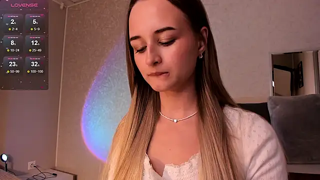 Tiffanyhunt online show from October 23, 2025, 1:32 pm