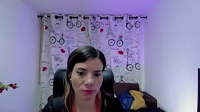 DanaaRey online show from November 8, 2025, 2:53 pm