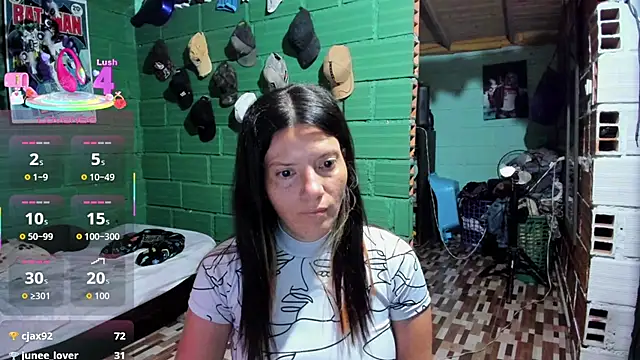 DanaaRey online show from May 19, 2026, 11:23 pm