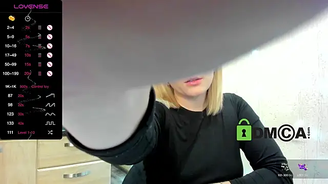 Snapshot of Smoorodinkaa chatting on January 5, 2025, 7:49 pm Smoorodinkaa online show from January 5, 2025, 7:49 pm