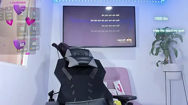 emily palmeer online show from October 13, 2025, 11:56 am