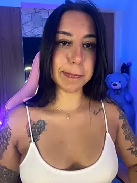 Tamara Roberts1 online show from November 10, 2025, 2:27 am