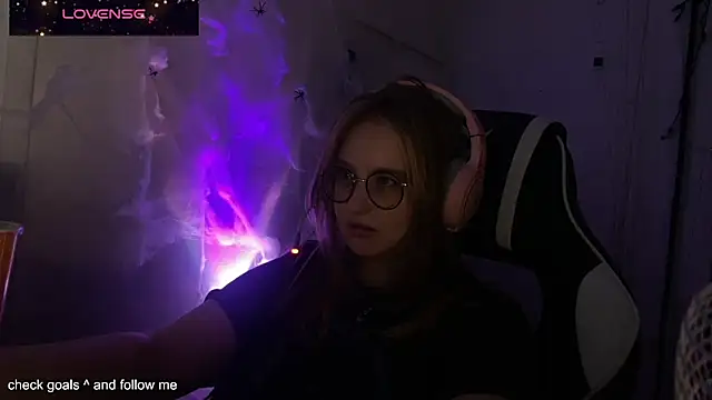 Snapshot of JacyWinslat chatting on November 6, 2025, 7:29 pm JacyWinslat online show from November 6, 2025, 7:29 pm