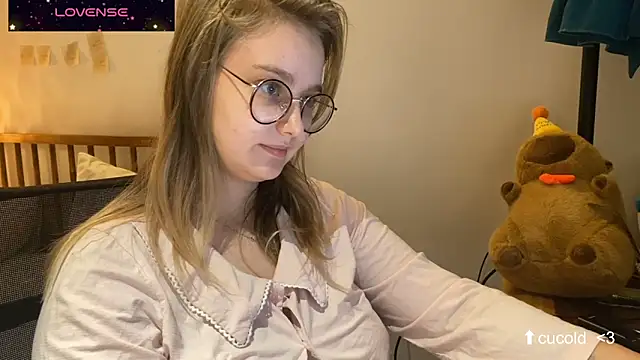 JacyWinslat online show from January 10, 2026, 1:06 pm