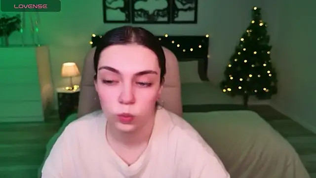 DaniellaLovely online show from December 19, 2025, 11:01 am